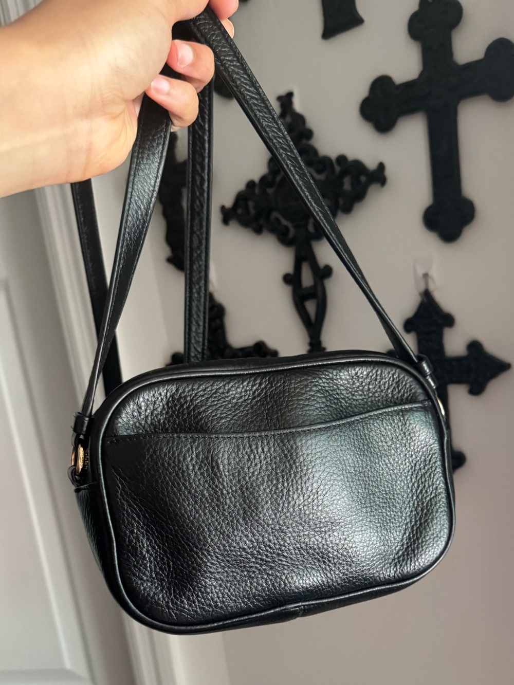 COACH Black Pebbled Leather Mini Jamie Camera Crossbody Bag - Picture 2 of 8